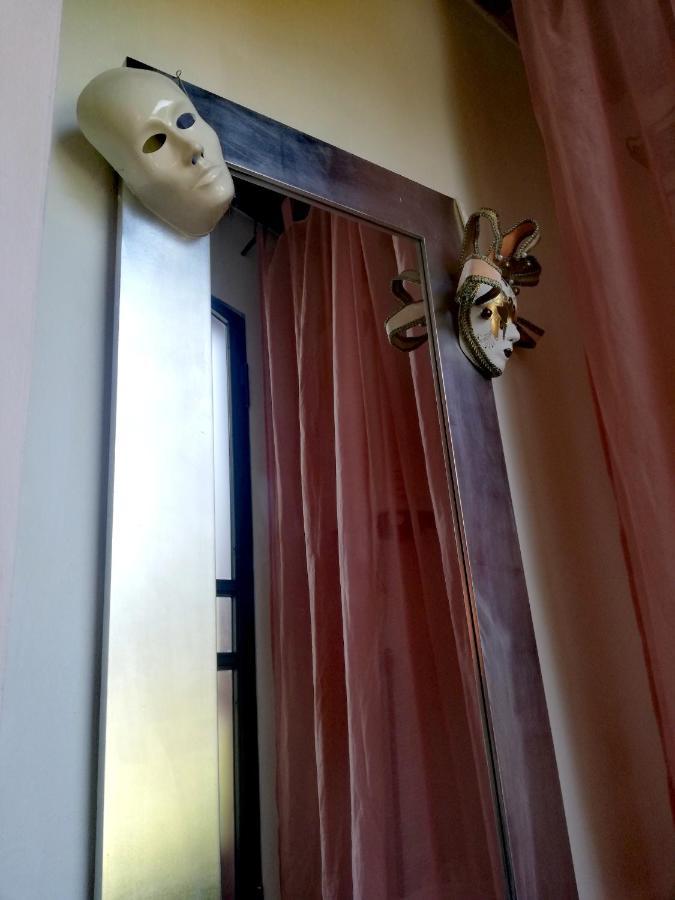 Casolare Isabella "Il Rifugio Dei Vinili" And Alice'S Room Понсако Екстериор снимка