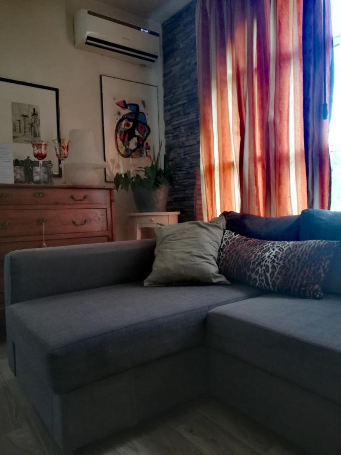 Casolare Isabella "Il Rifugio Dei Vinili" And Alice'S Room Понсако Екстериор снимка