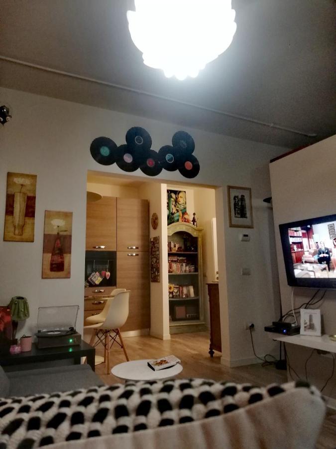 Casolare Isabella "Il Rifugio Dei Vinili" And Alice'S Room Понсако Екстериор снимка